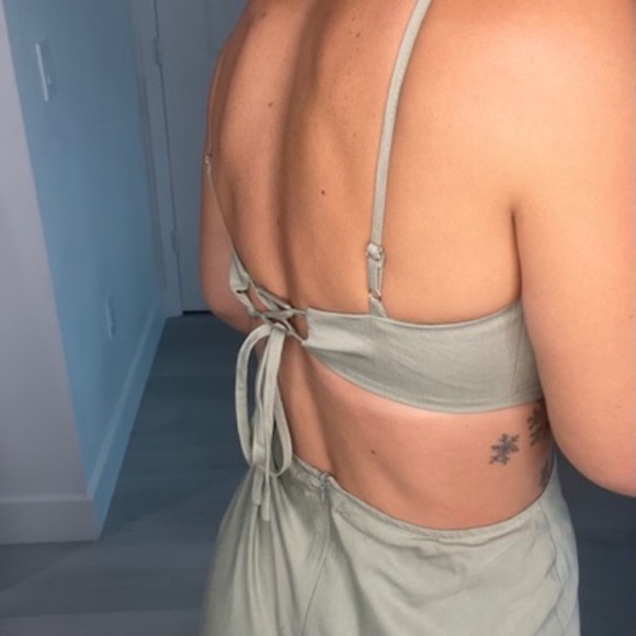 Green Cut Out Fitted Maxi Dress - Picture 5 of 6